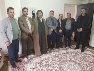 ديدار مدير عامل وكاركنان شركت شهركهاي صنعتي كردستان با امام جمعه موقت شهرستان سنندج 